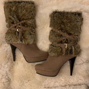 Bakers faux fur and suede boots sz 10